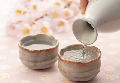 お花見に持っていきたいオススメ日本酒特集♪