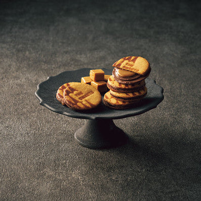 ザ・スウィーツ　キャラメルサンドクッキー（１４個）