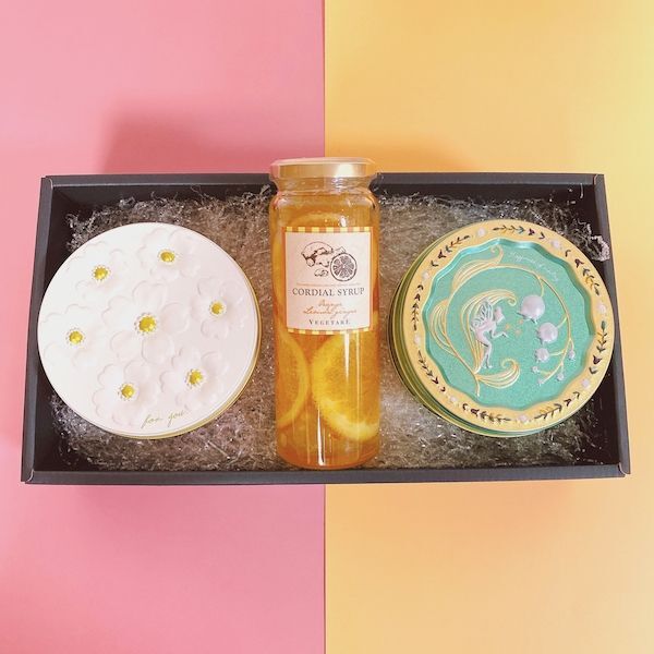 VEGETARE グルテンフリーのほどけるクッキー2缶セット＆国産オレンジレモンコーディアル（化粧箱入り）